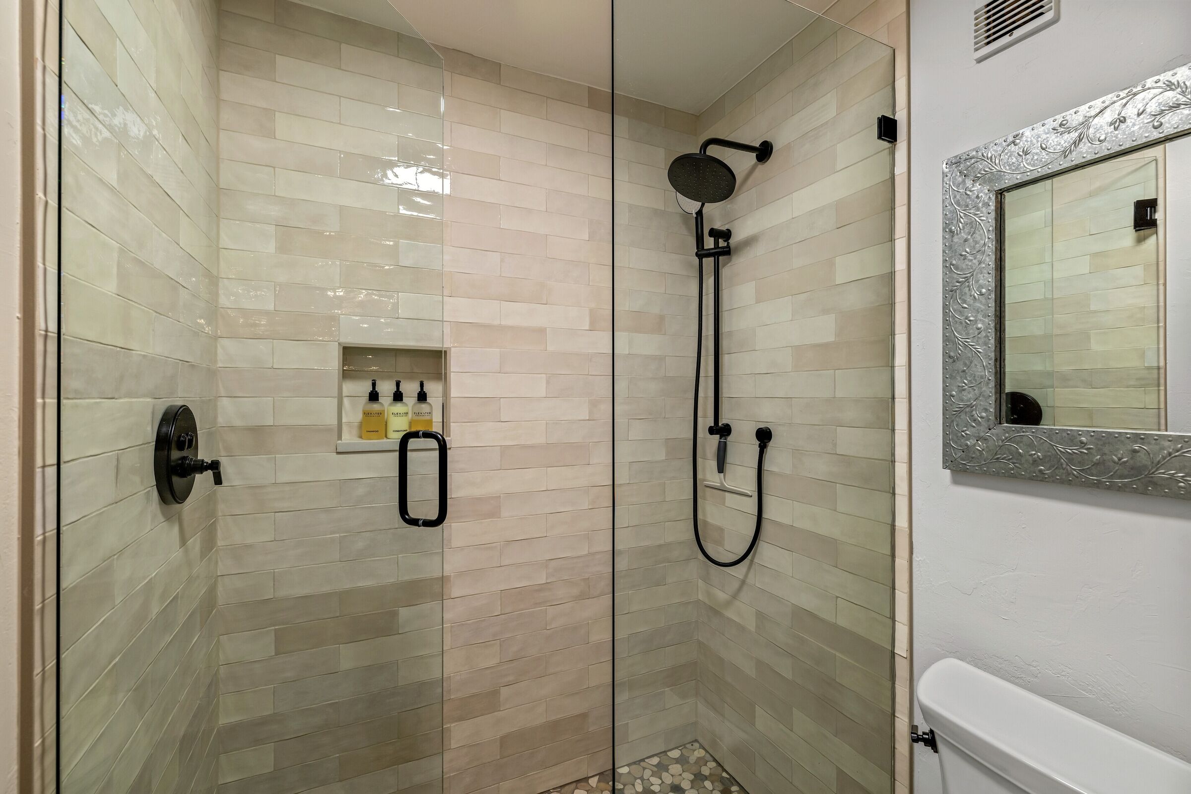 #310 - Bathroom