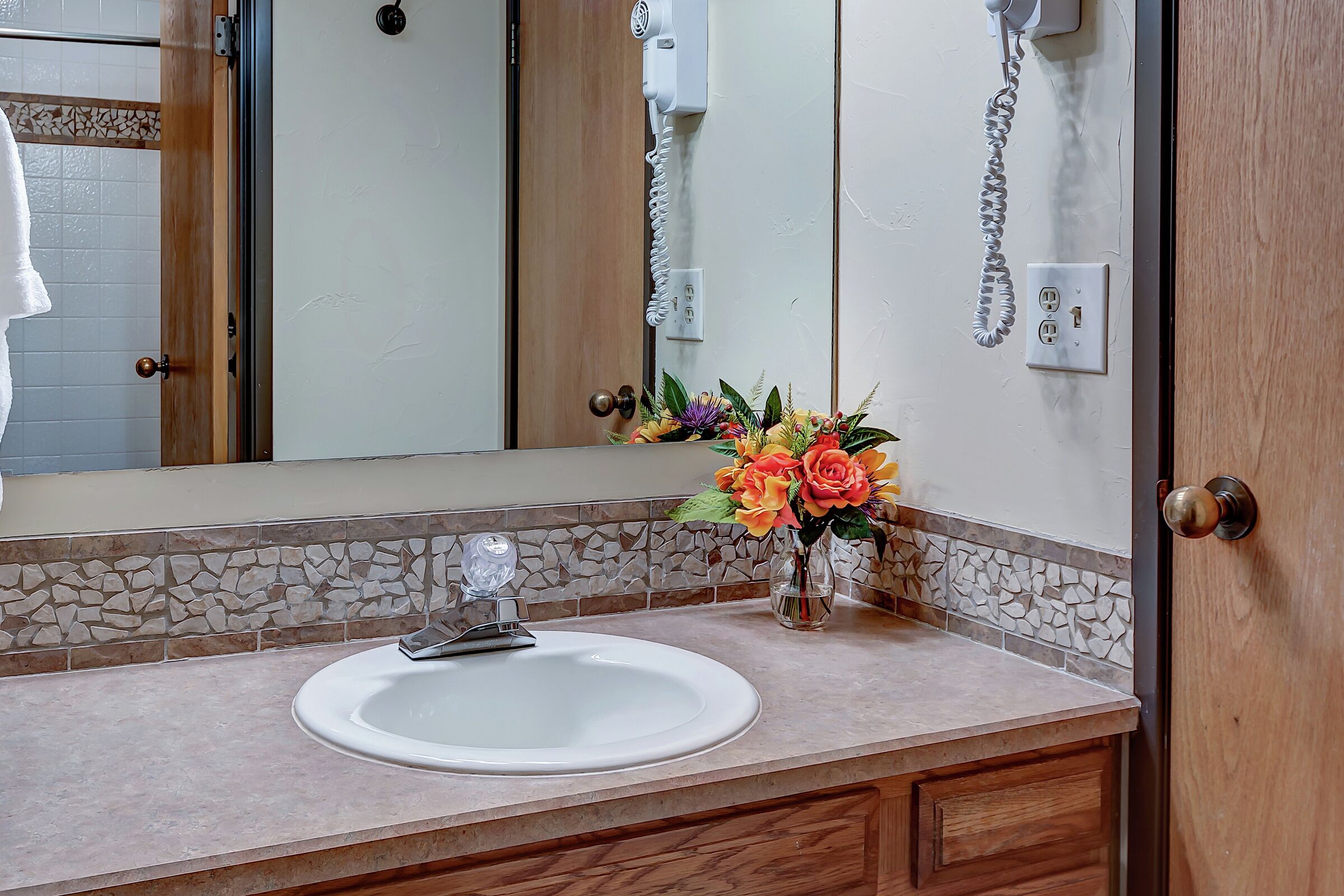 #410 - Bathroom