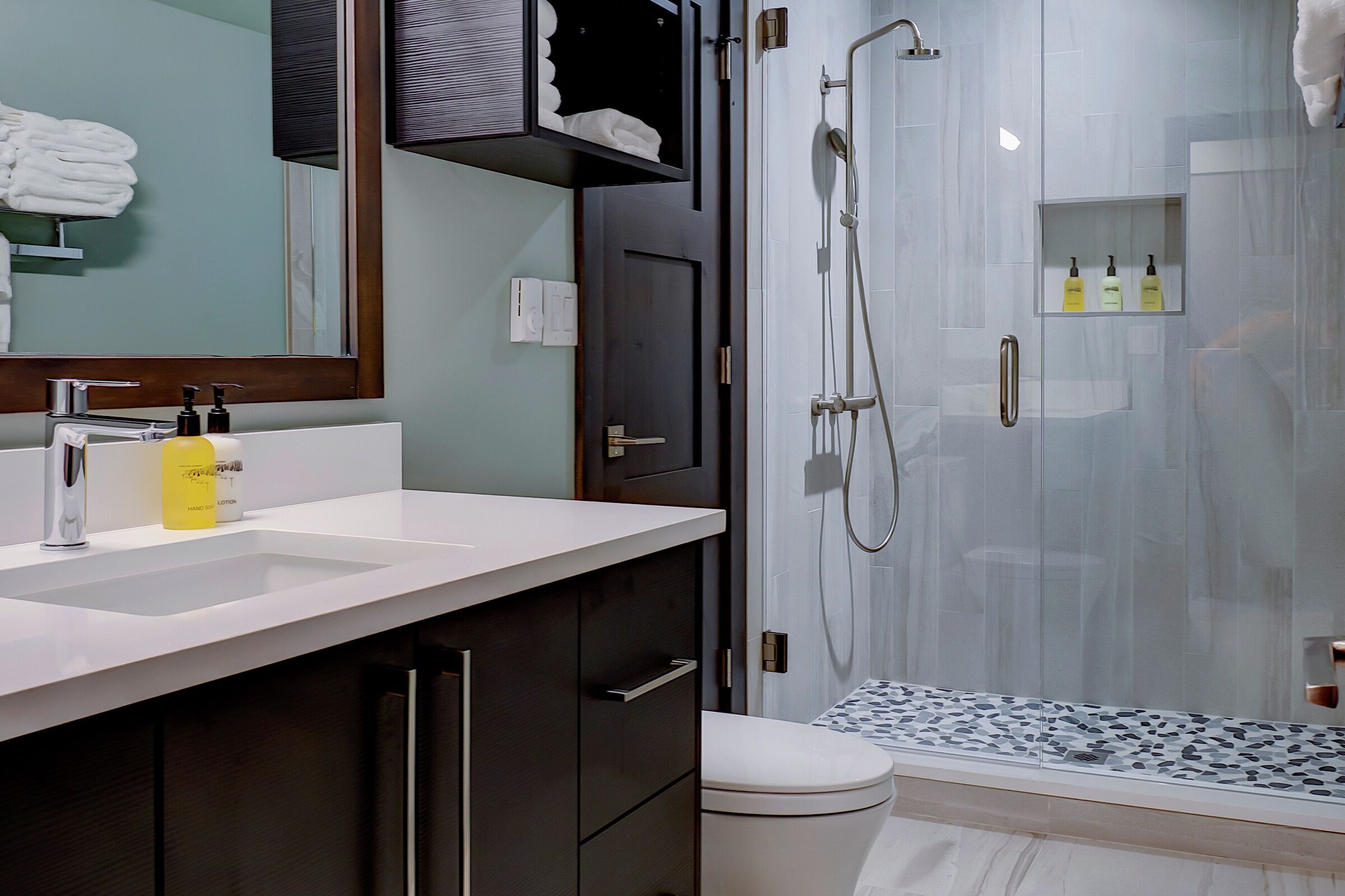#405 - Bathroom