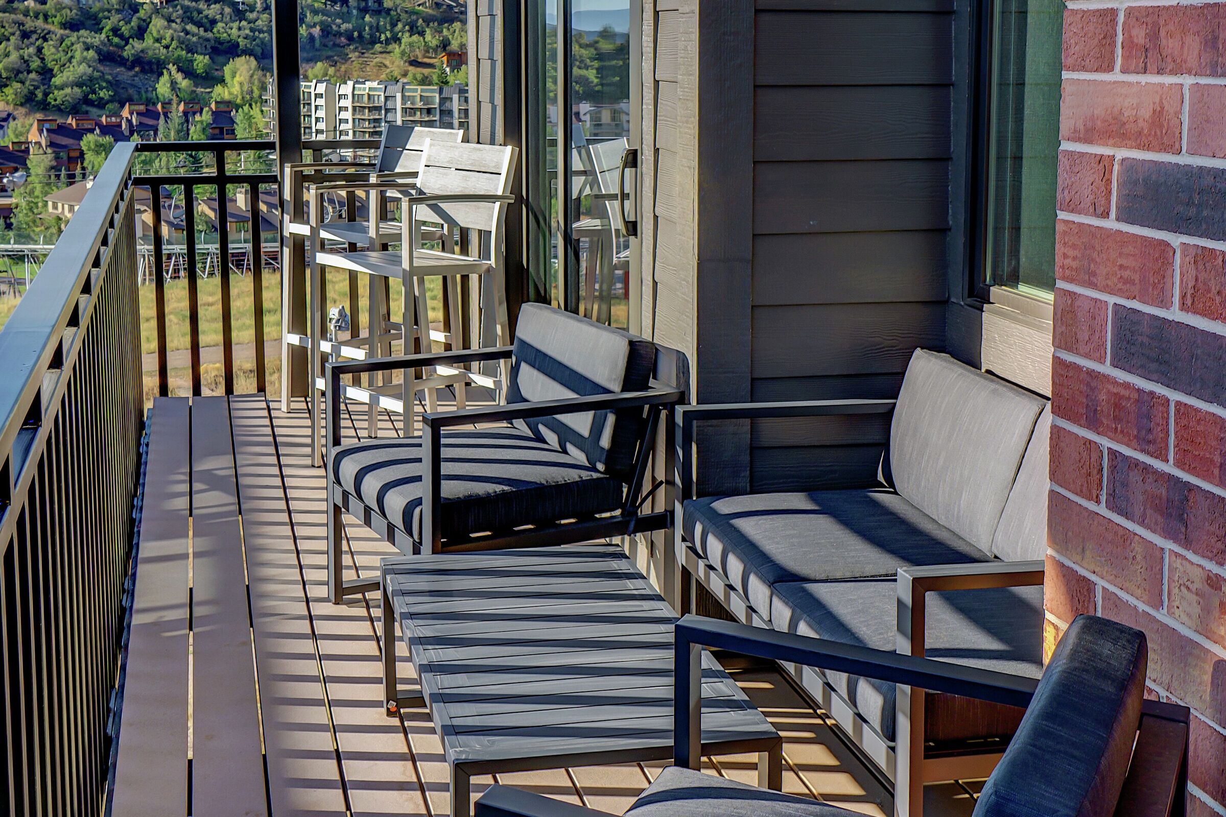 #405 - Balcony