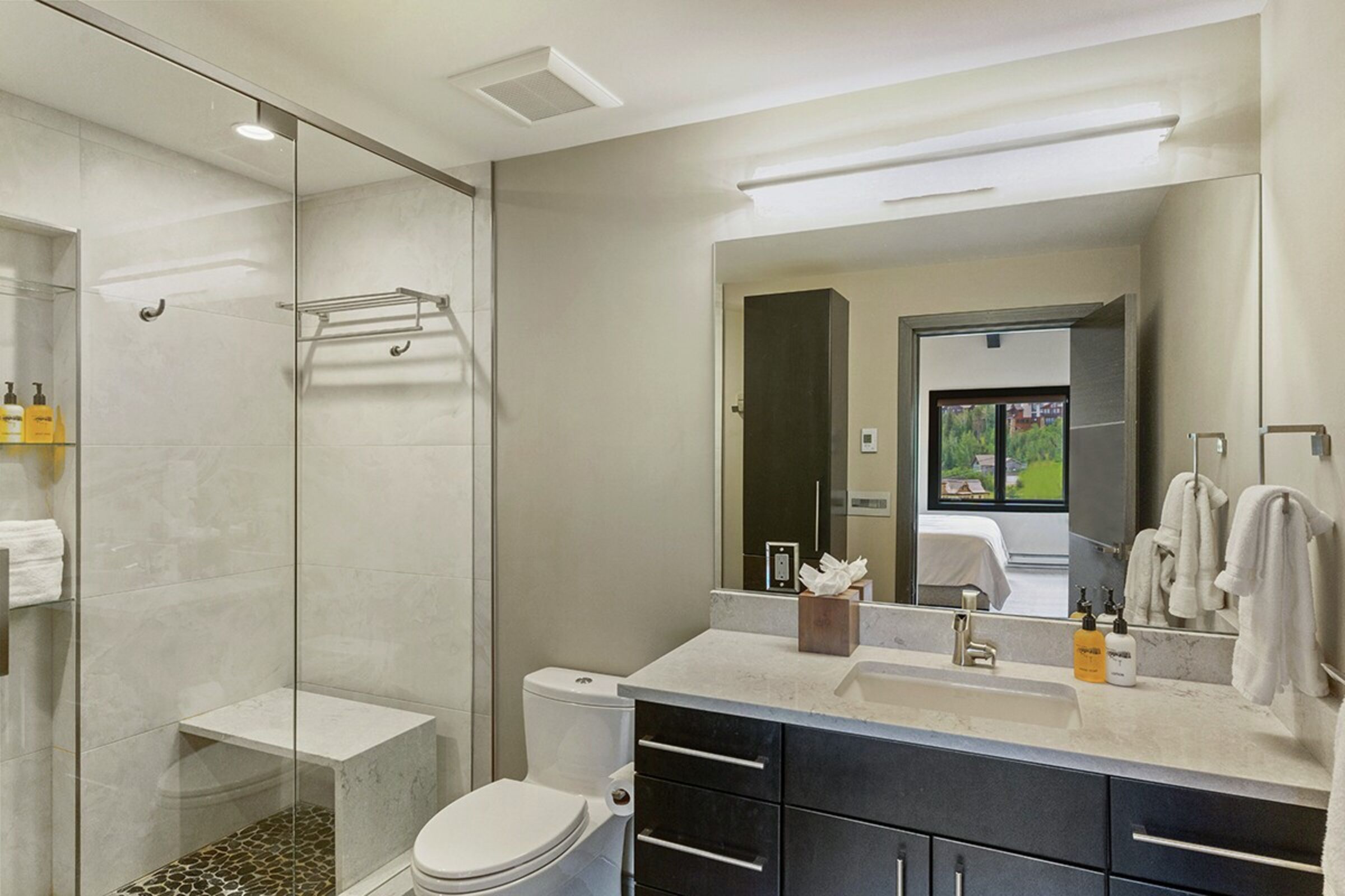 Master Ensuite Bathroom