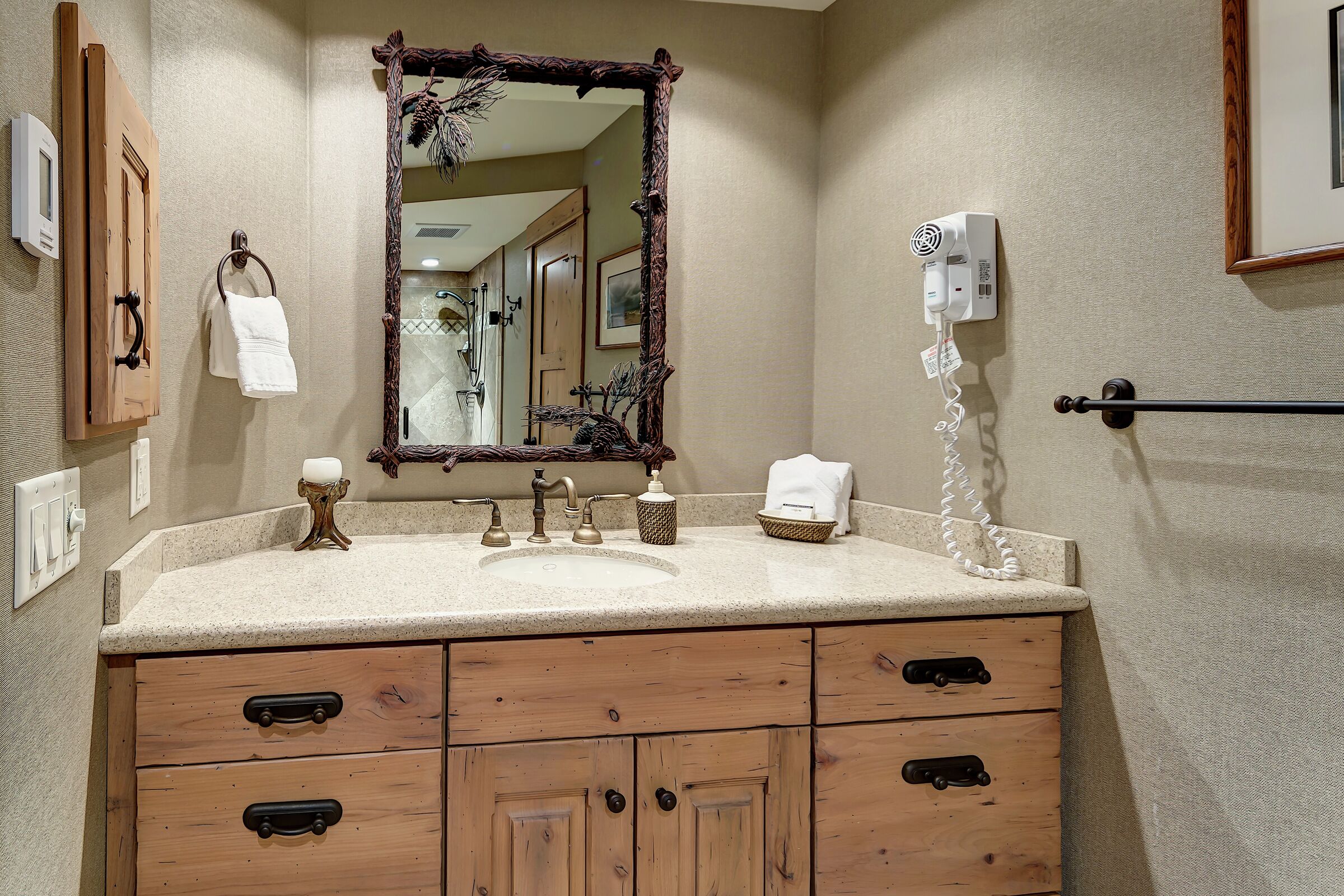 #306 - Bathroom