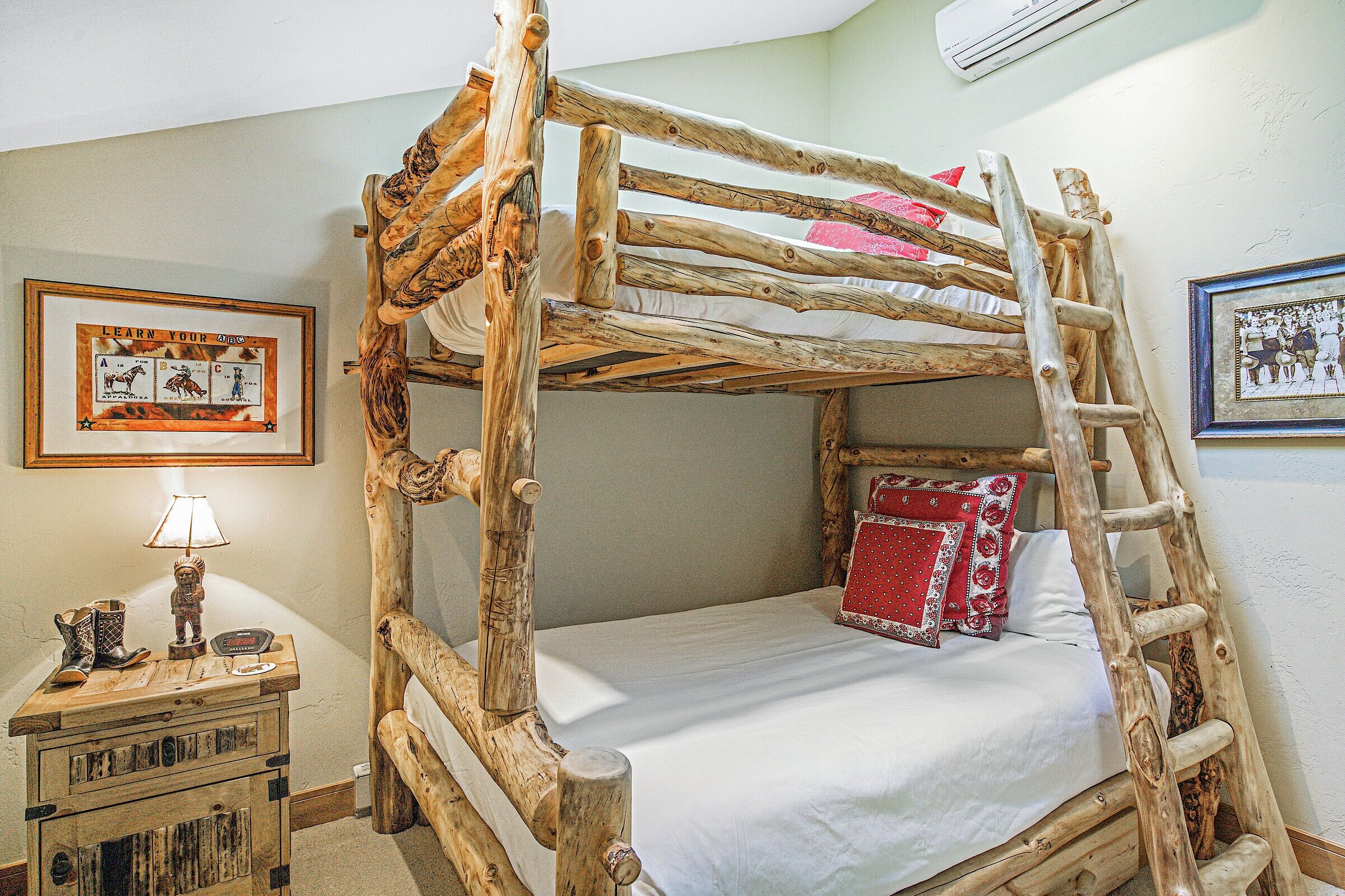 #613 - Bedroom