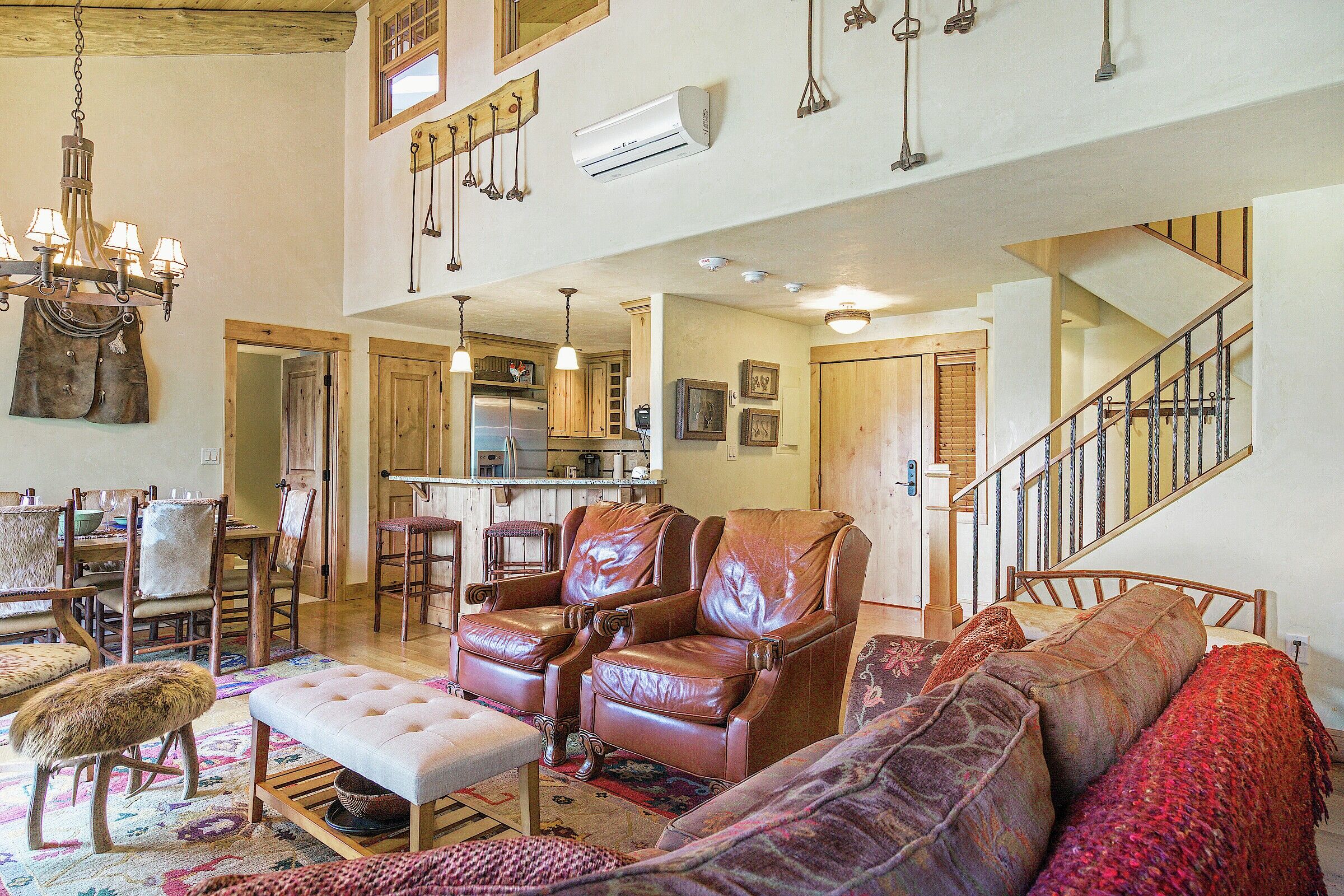 #613 - Living Area