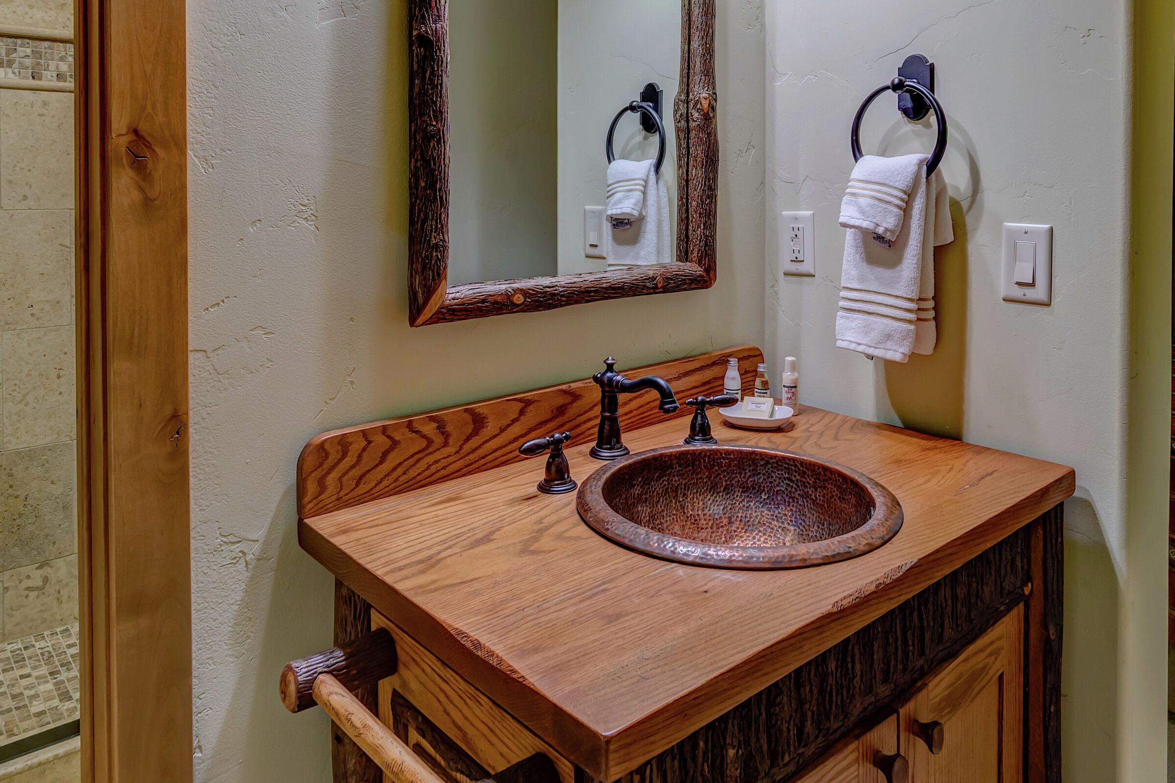 #613 - Bathroom