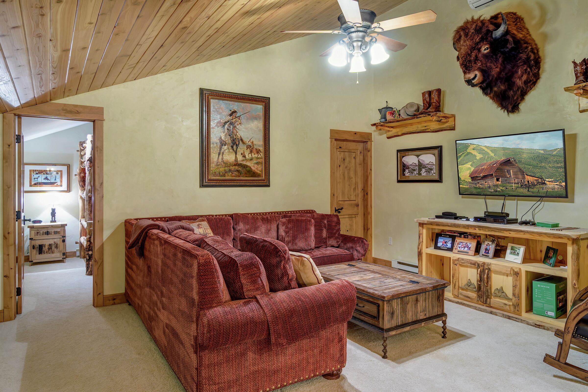 #613 - Family Room