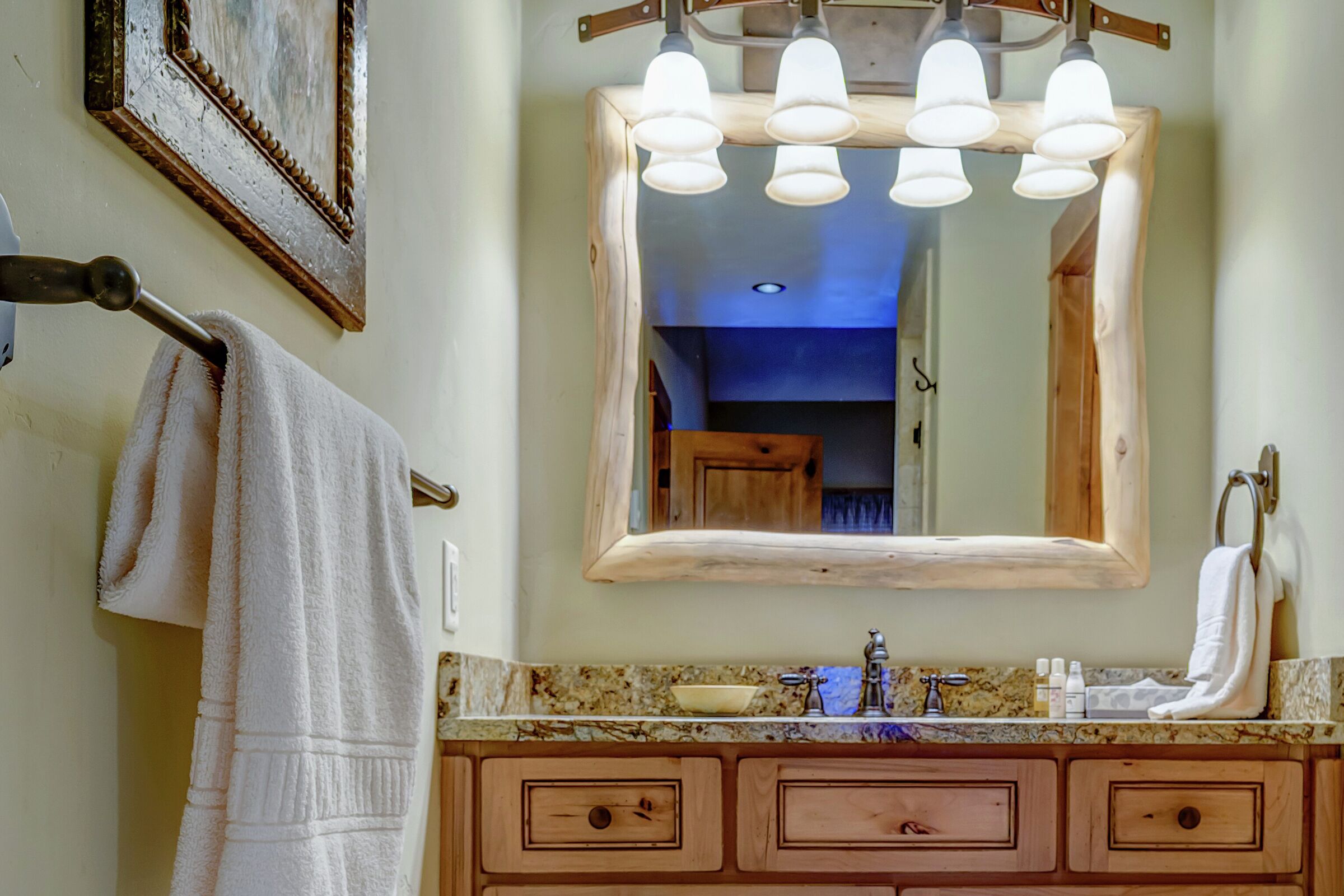 #613 - Bathroom