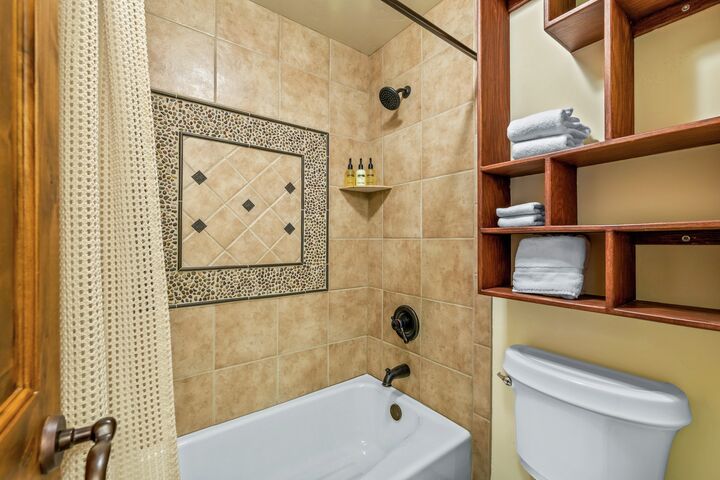 #614 - Ensuite Bathroom