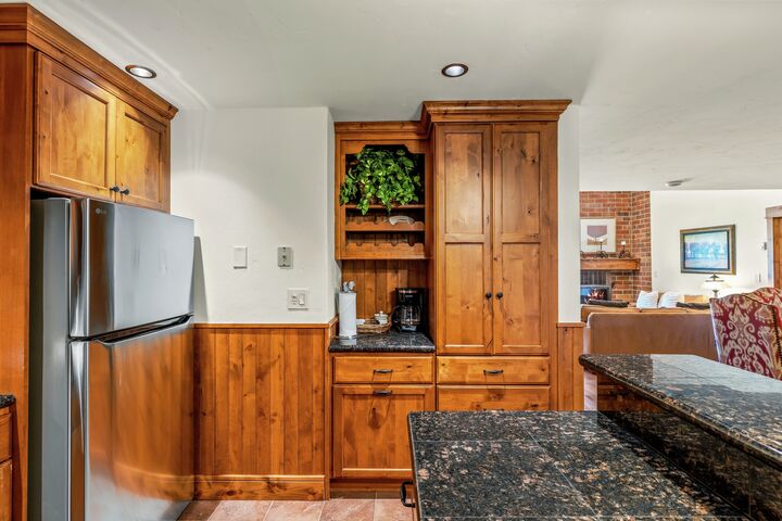 #614 - Kitchen