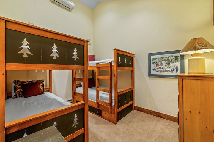 #614 - Bedroom