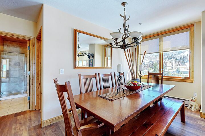 #413 - Dining Area