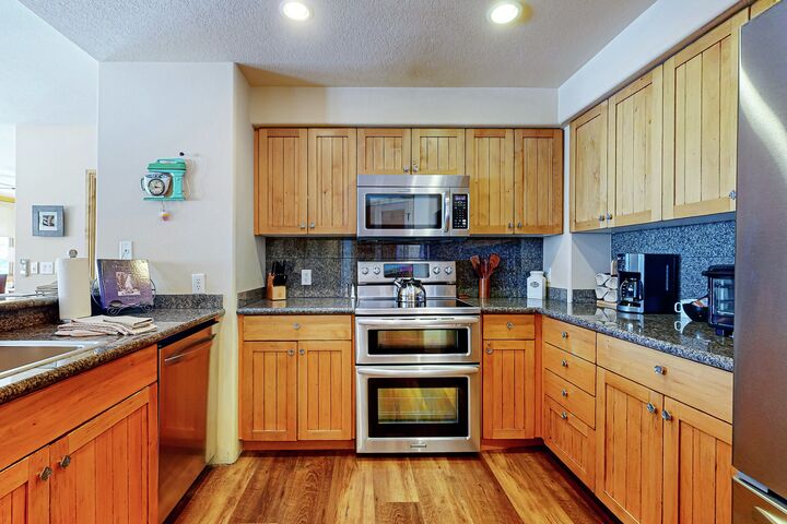 #413 - Kitchen