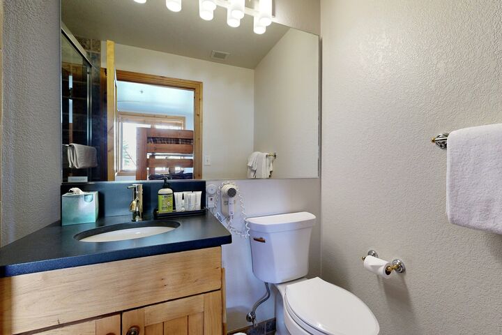 #213 - Ensuite Bathroom