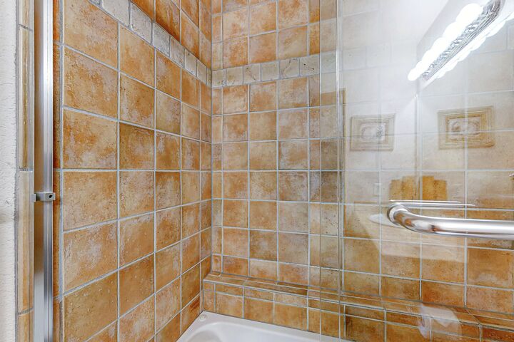 #214 - Bathroom