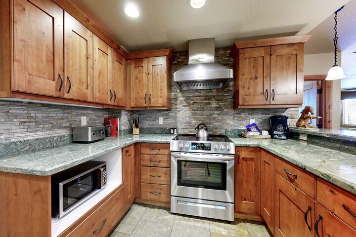 #514 - Kitchen