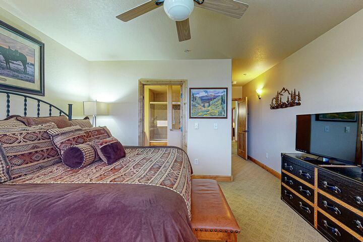 #513 - Master Bedroom