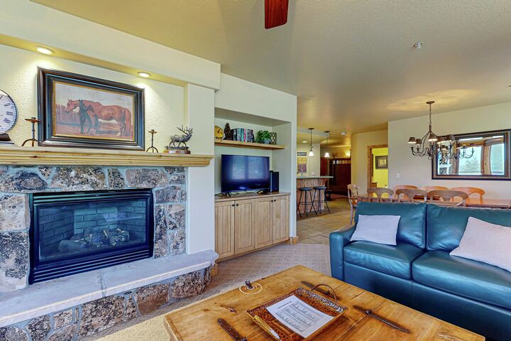#513 - Living Area