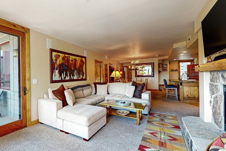 #616 - Living Area