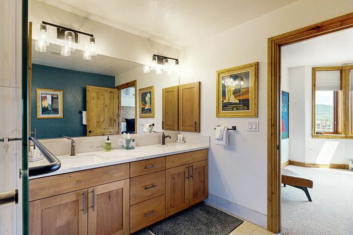 #614 - Ensuite Bathroom