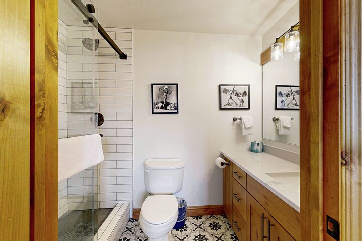 #614 - Ensuite Bathroom