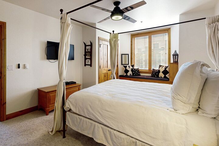 #614 - Bedroom