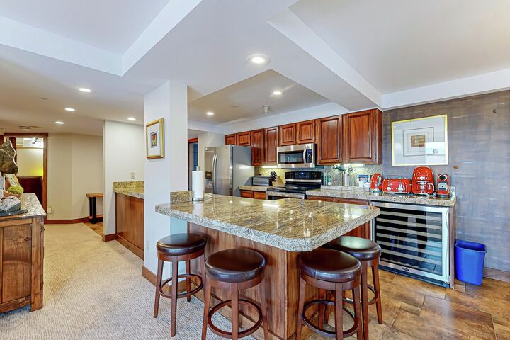 #305 - Kitchen
