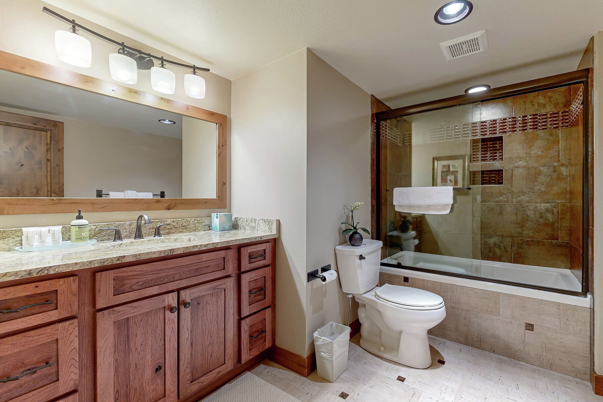 Master Ensuite Bathroom