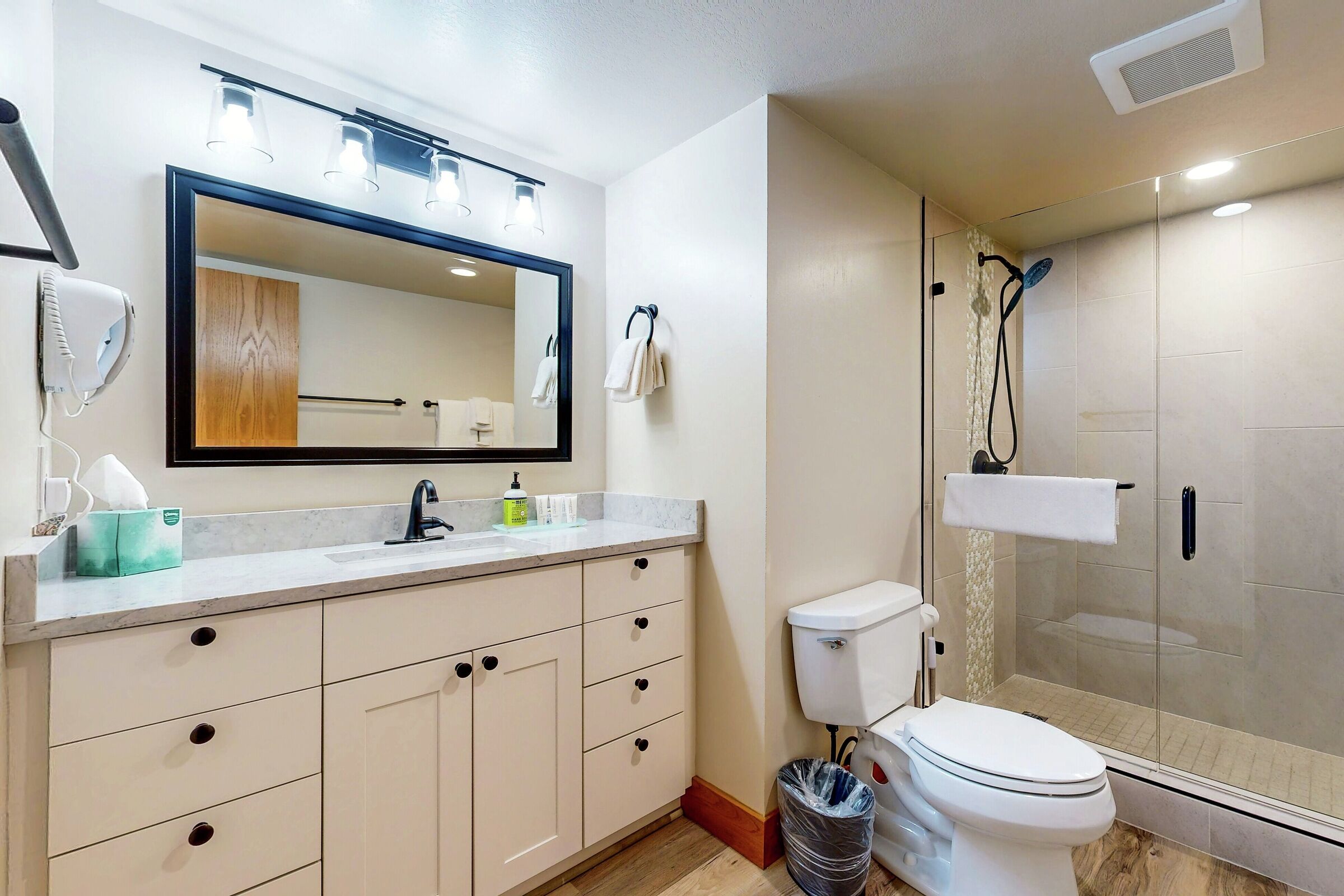 Master Ensuite Bathroom