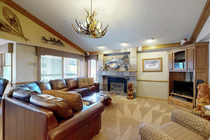 #508 - Living Area