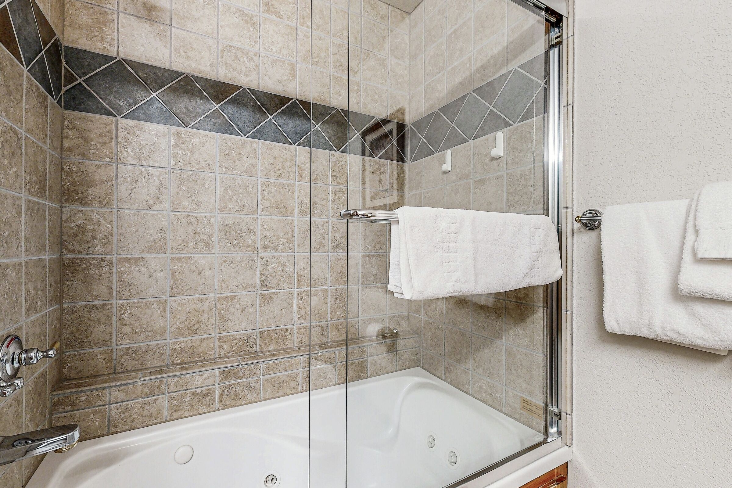 Master Ensuite Bathroom