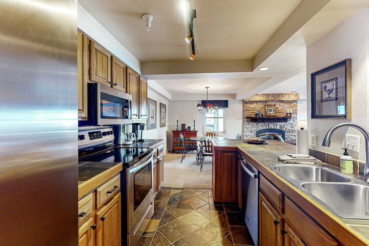 #403 - Kitchen