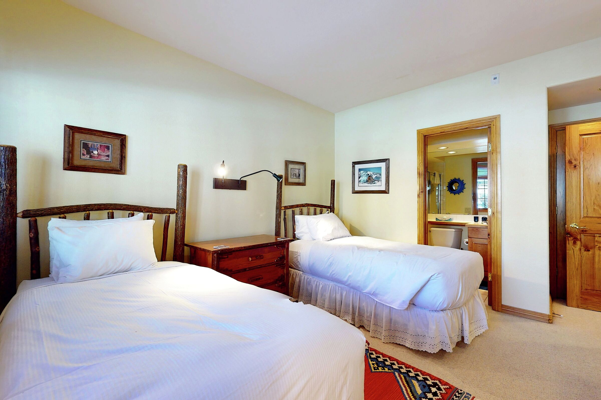 #04 - Bedroom