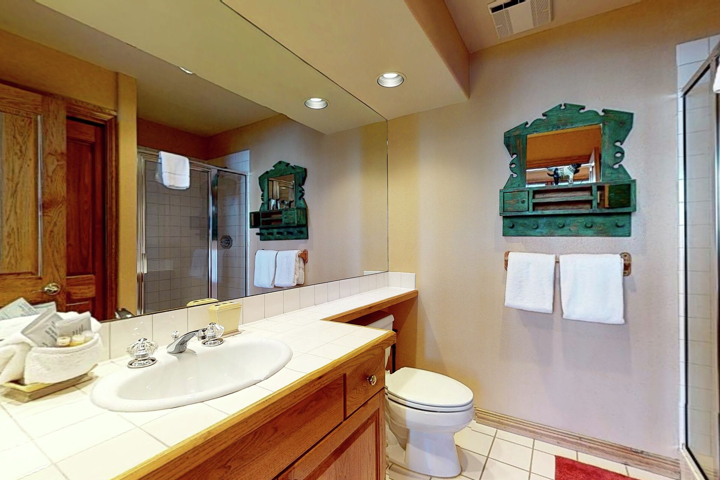 #04 - Ensuite Bathroom