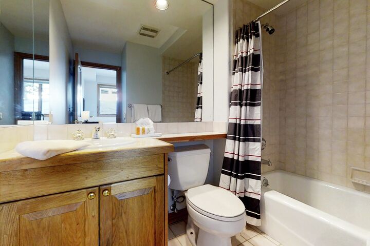 #11 - Ensuite Bathroom