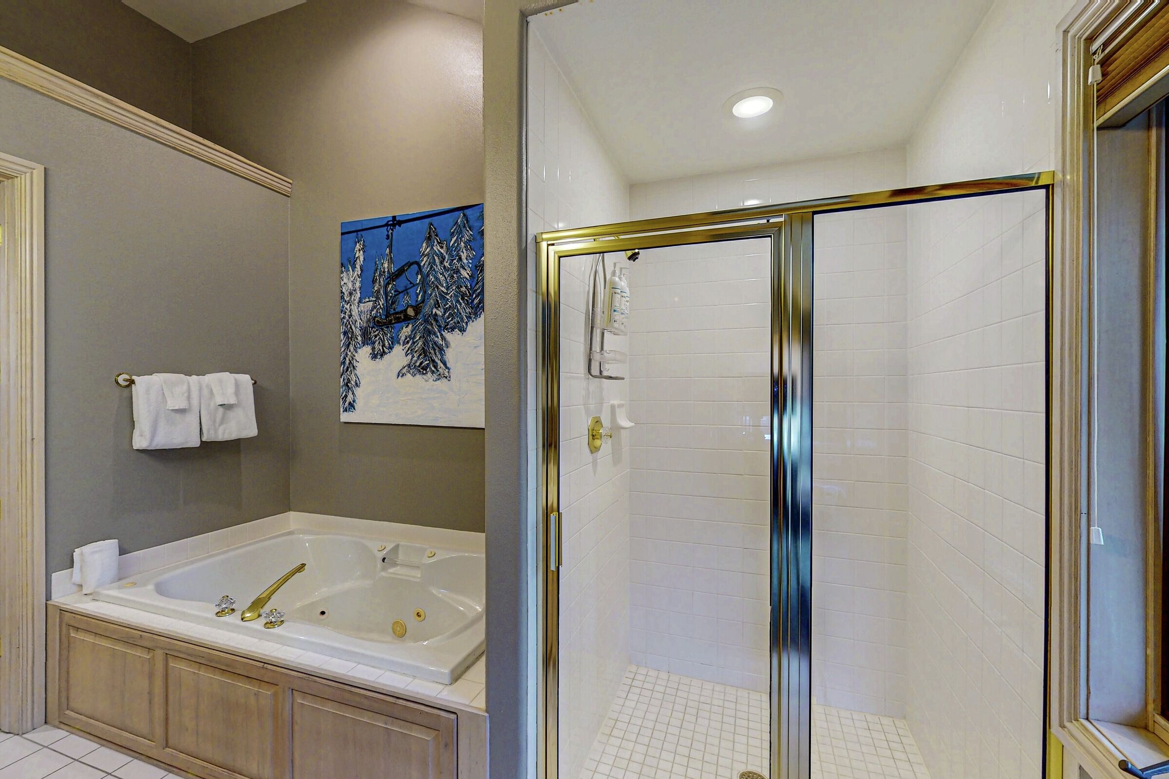 #16 - Master Ensuite Bathroom