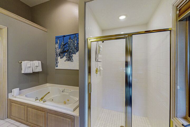 #16 - Master Ensuite Bathroom