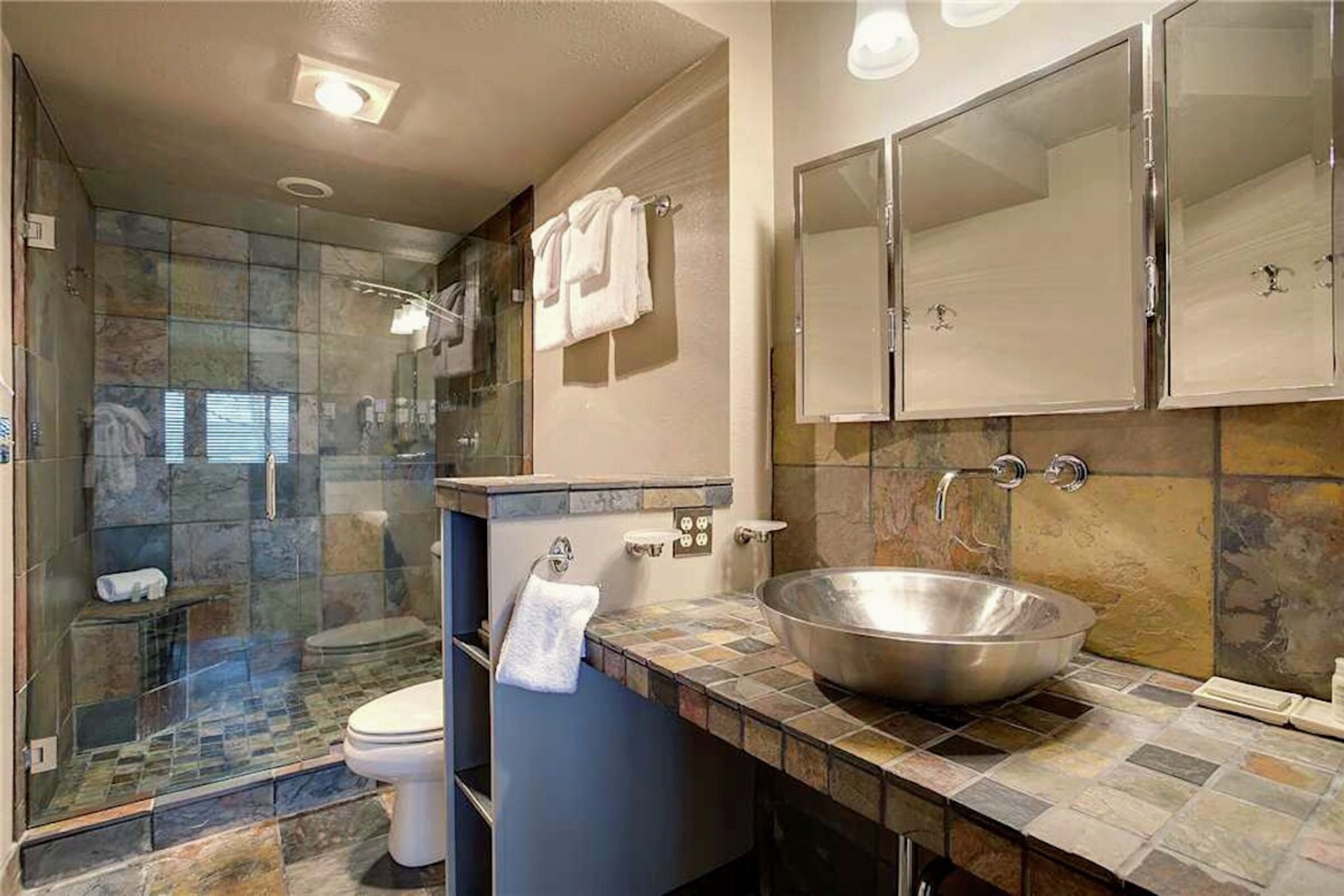 Master Ensuite Bathroom
