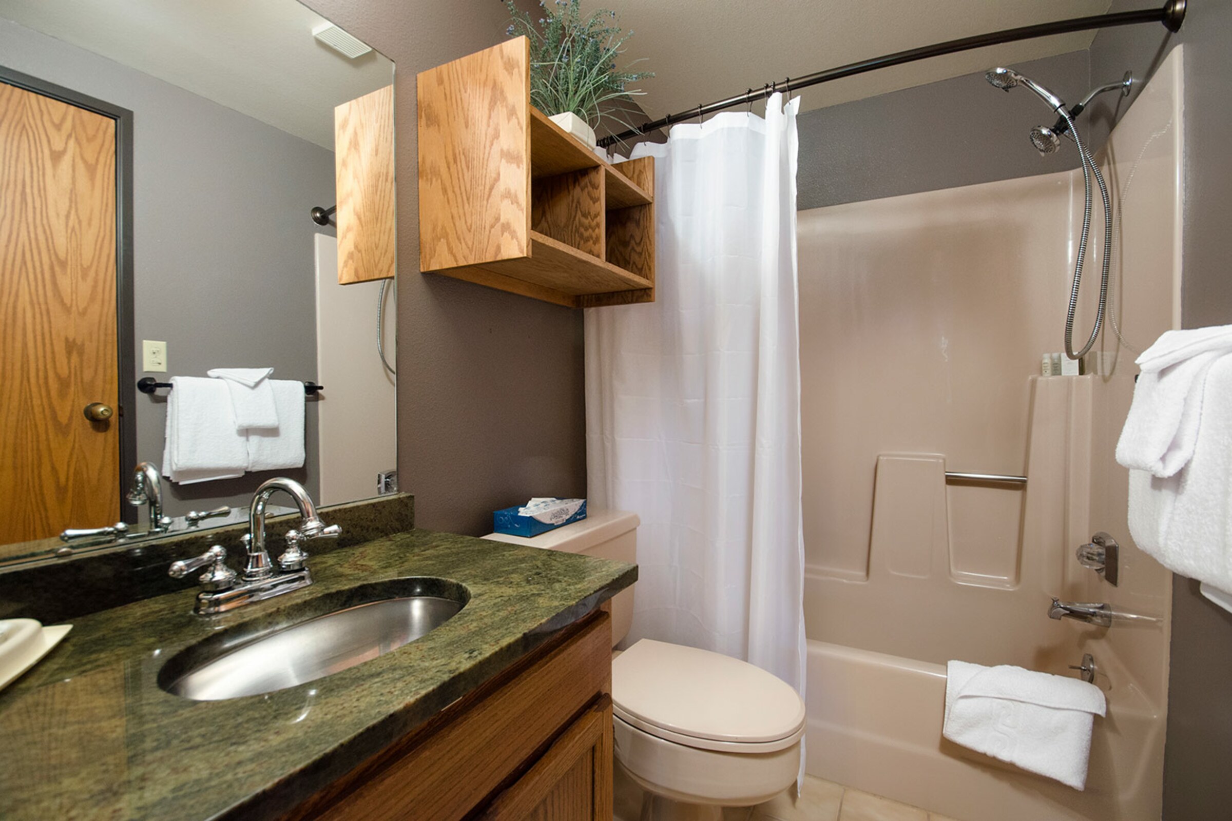 Master Ensuite Bathroom