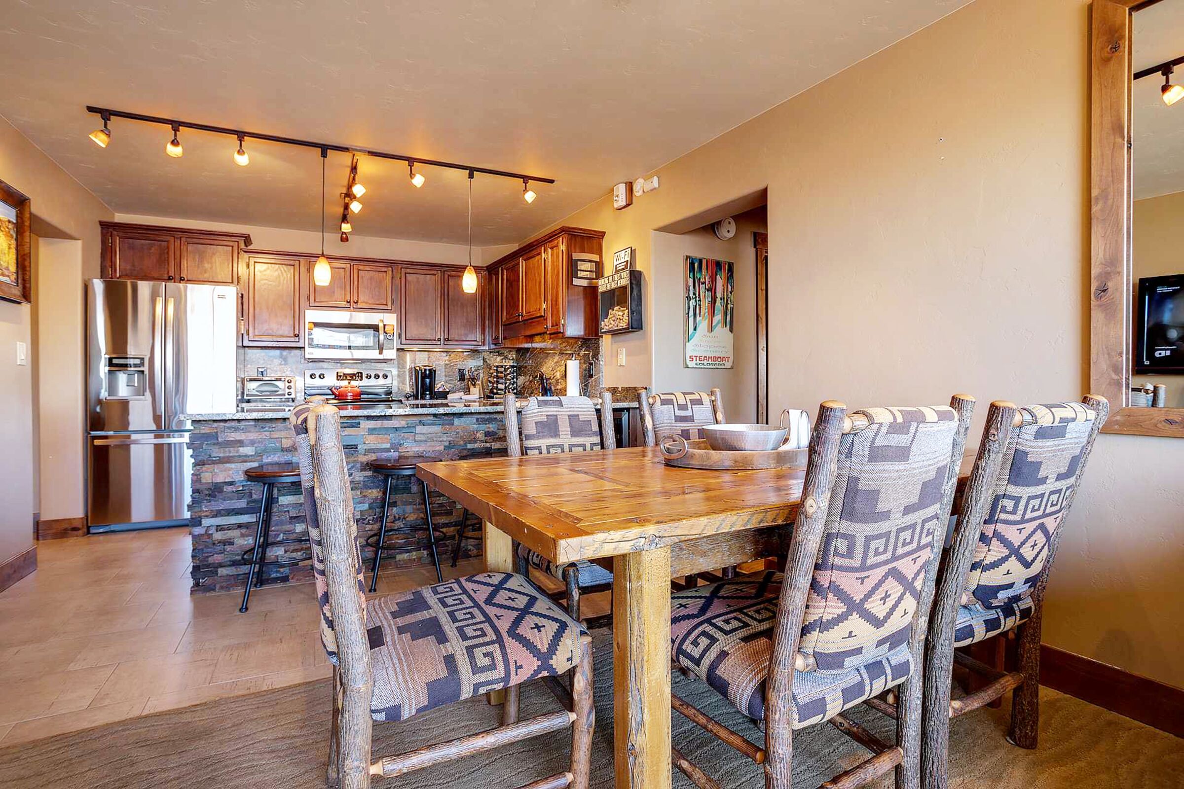 Dining Room & Kitchen
