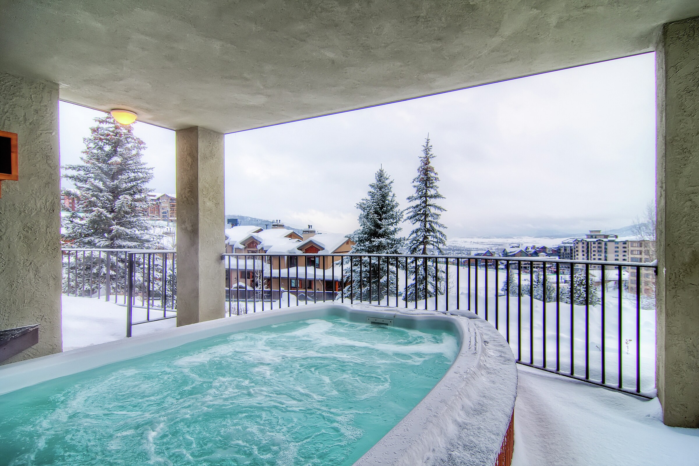 Outdoor Hot Tub