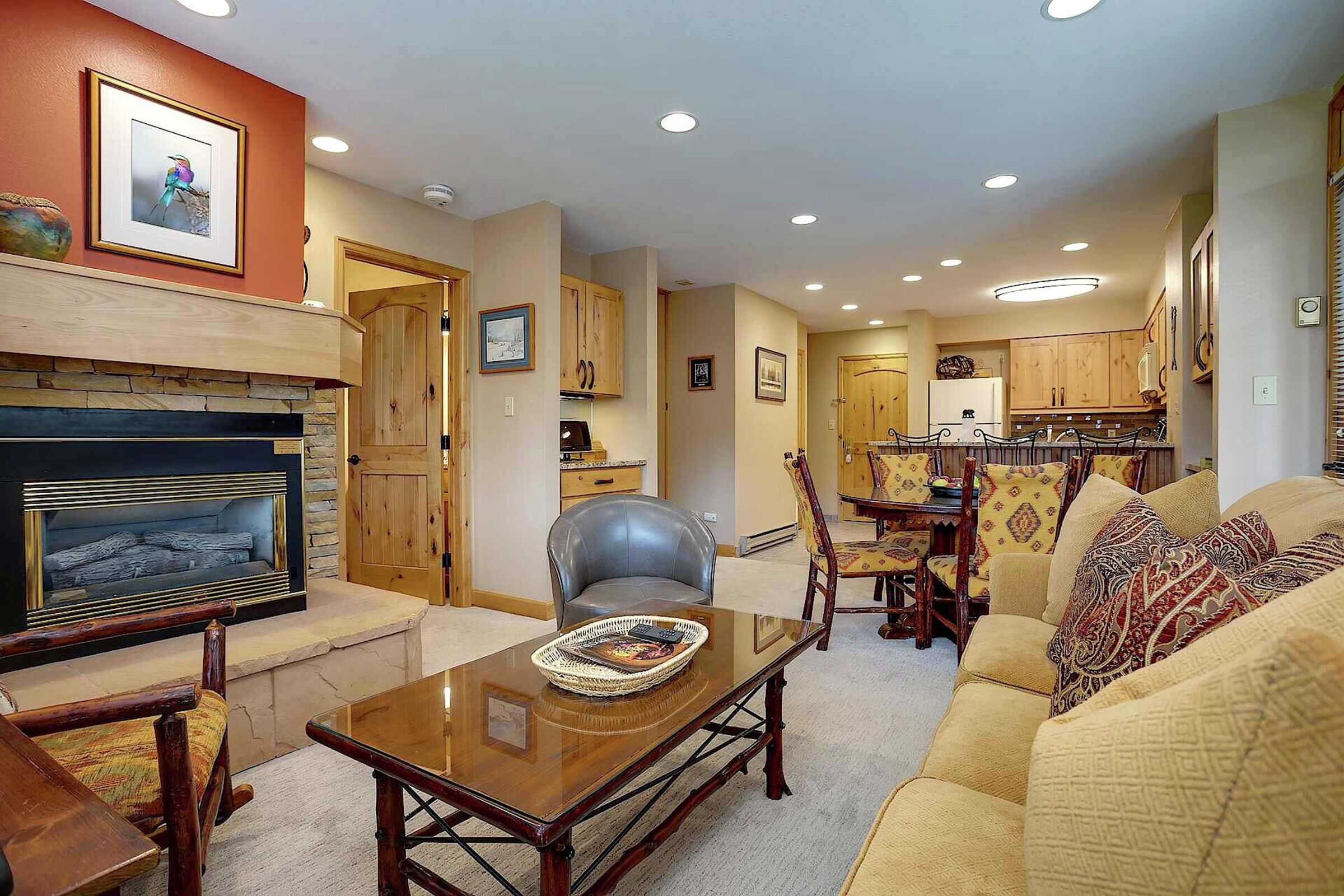 #1210 - Living Area