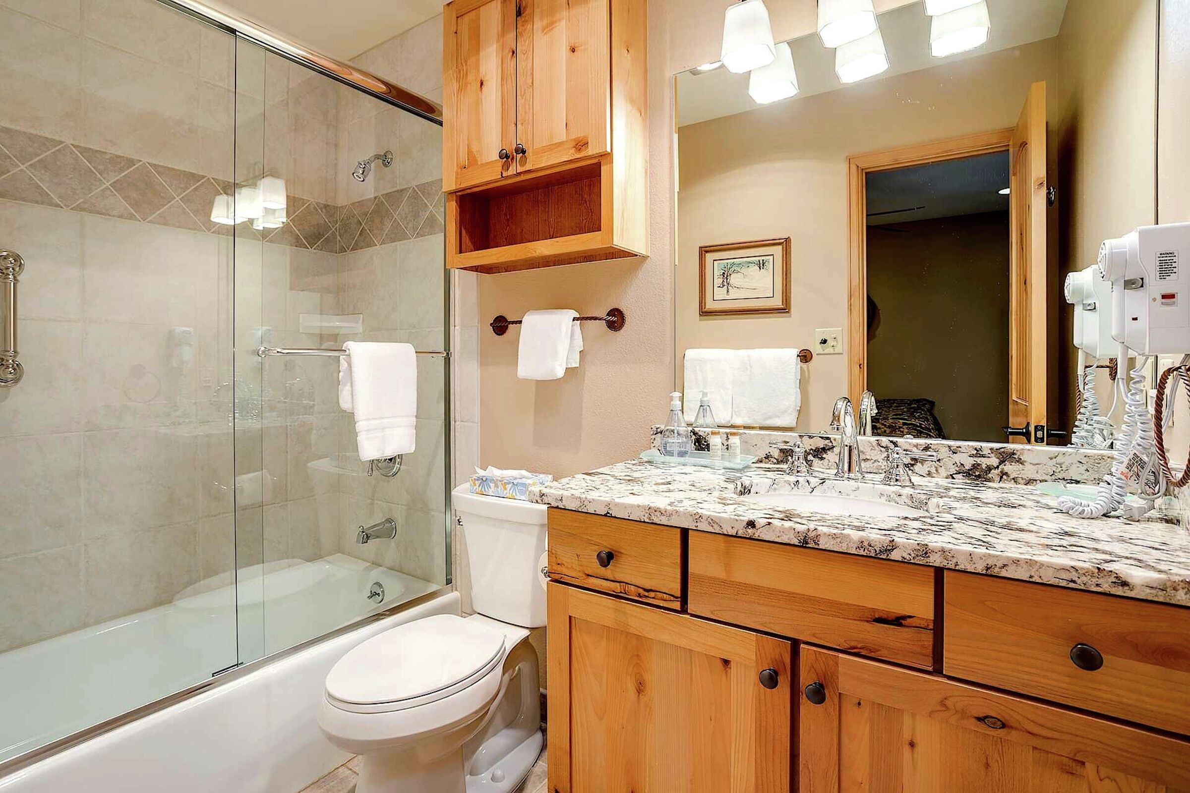 #1210 - Ensuite Bathroom