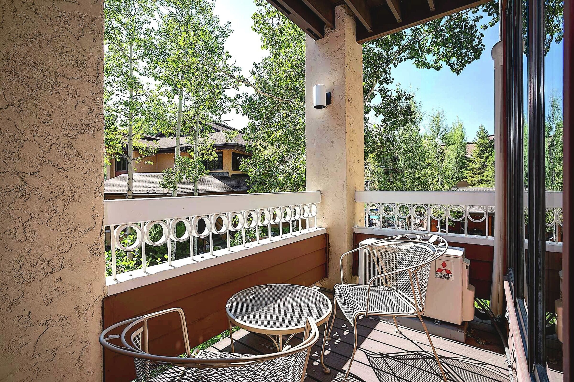 #1210 - Balcony
