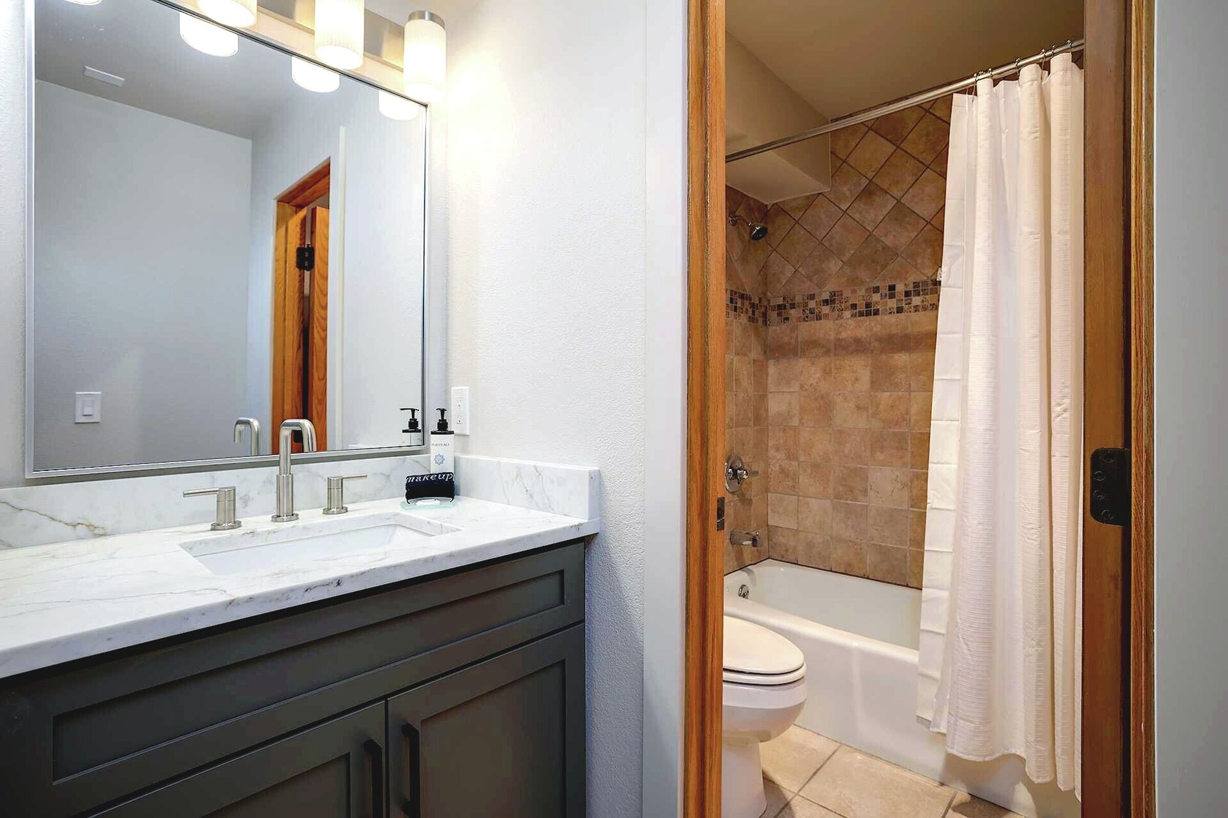 Master Ensuite Bathroom