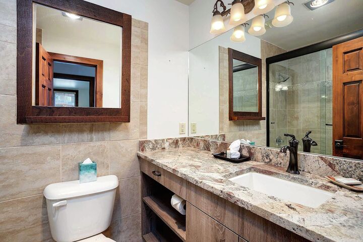 #1203 - Master Ensuite Bathroom