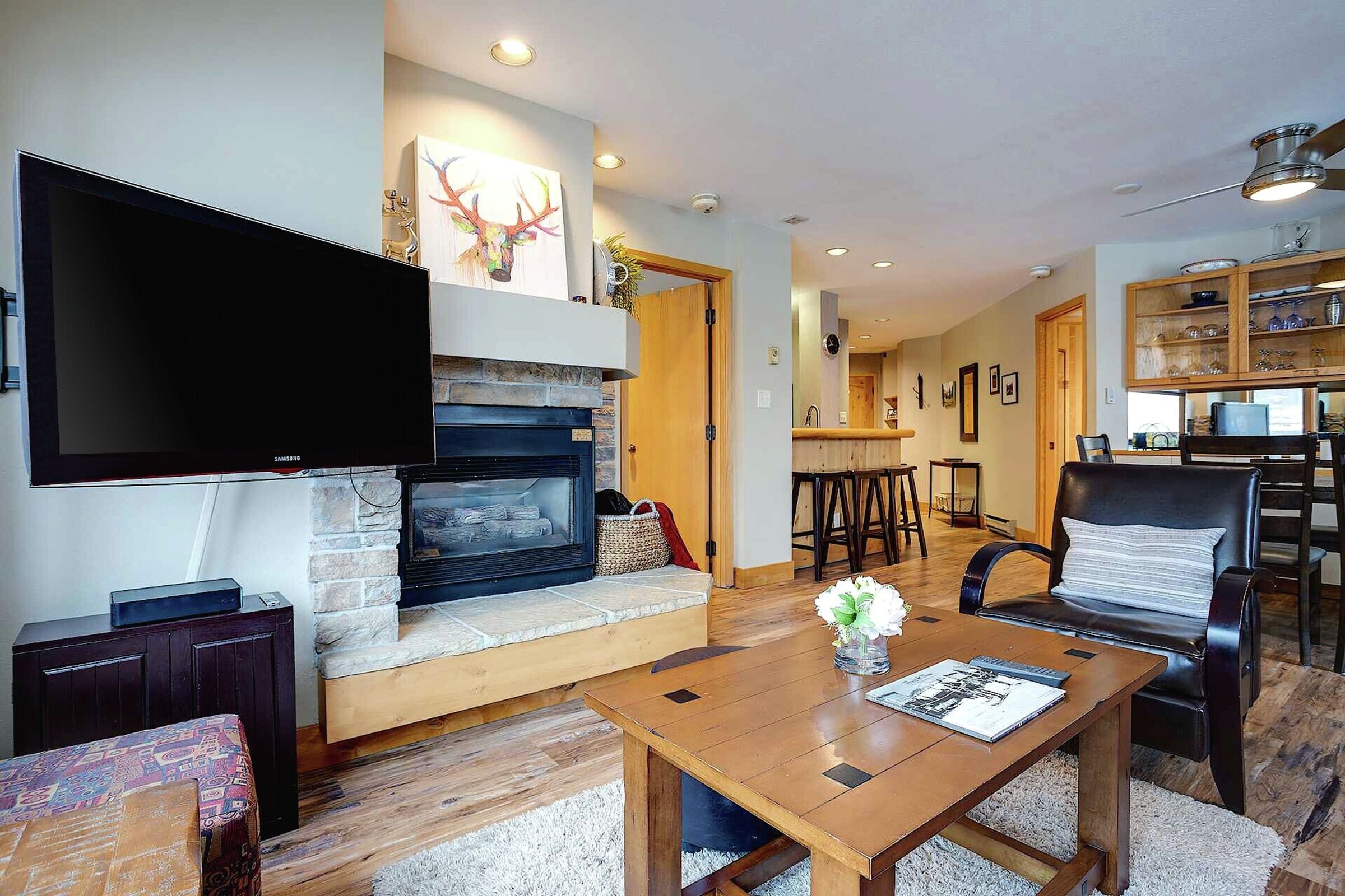 #1104 - Living Area