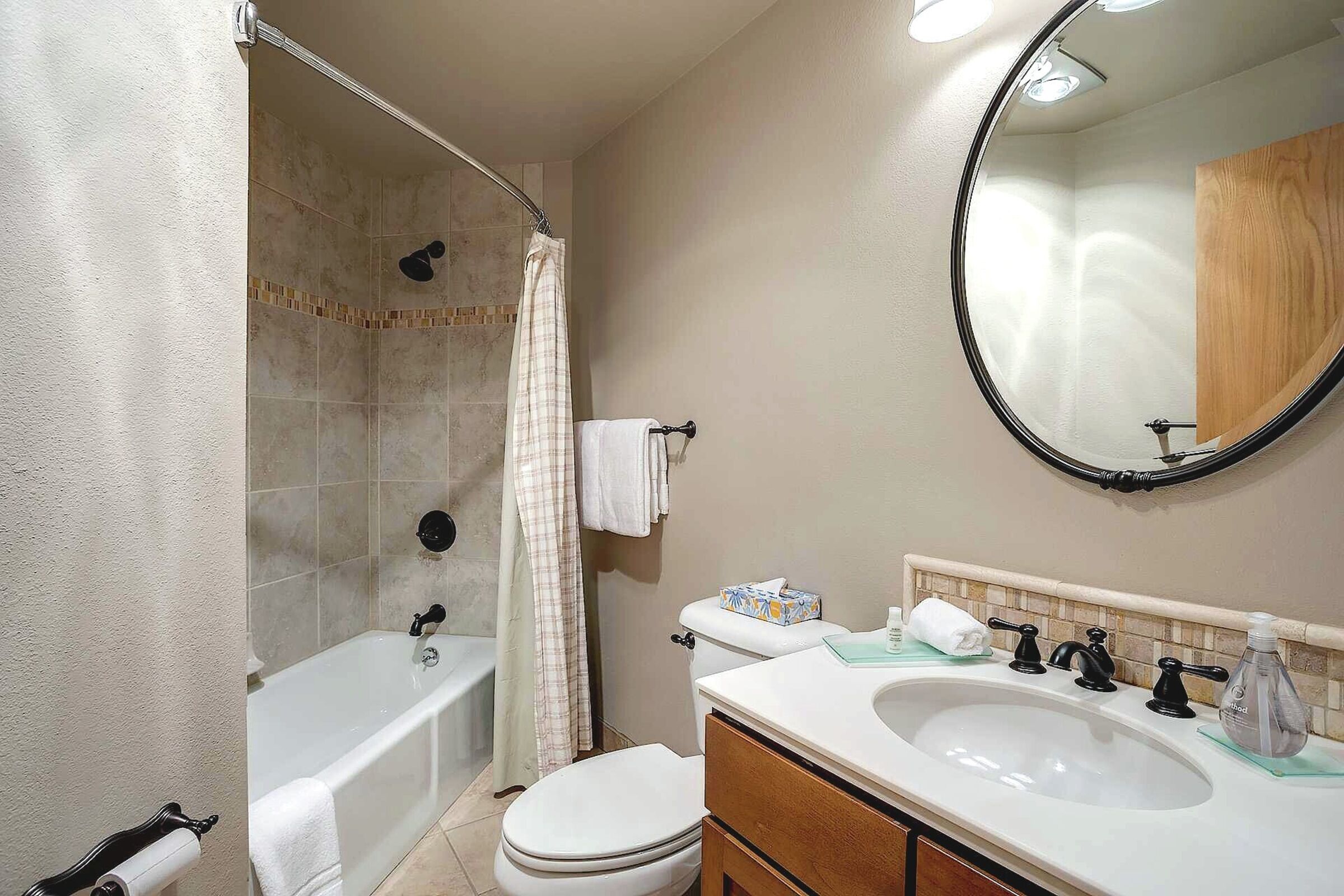 Master Ensuite Bathroom