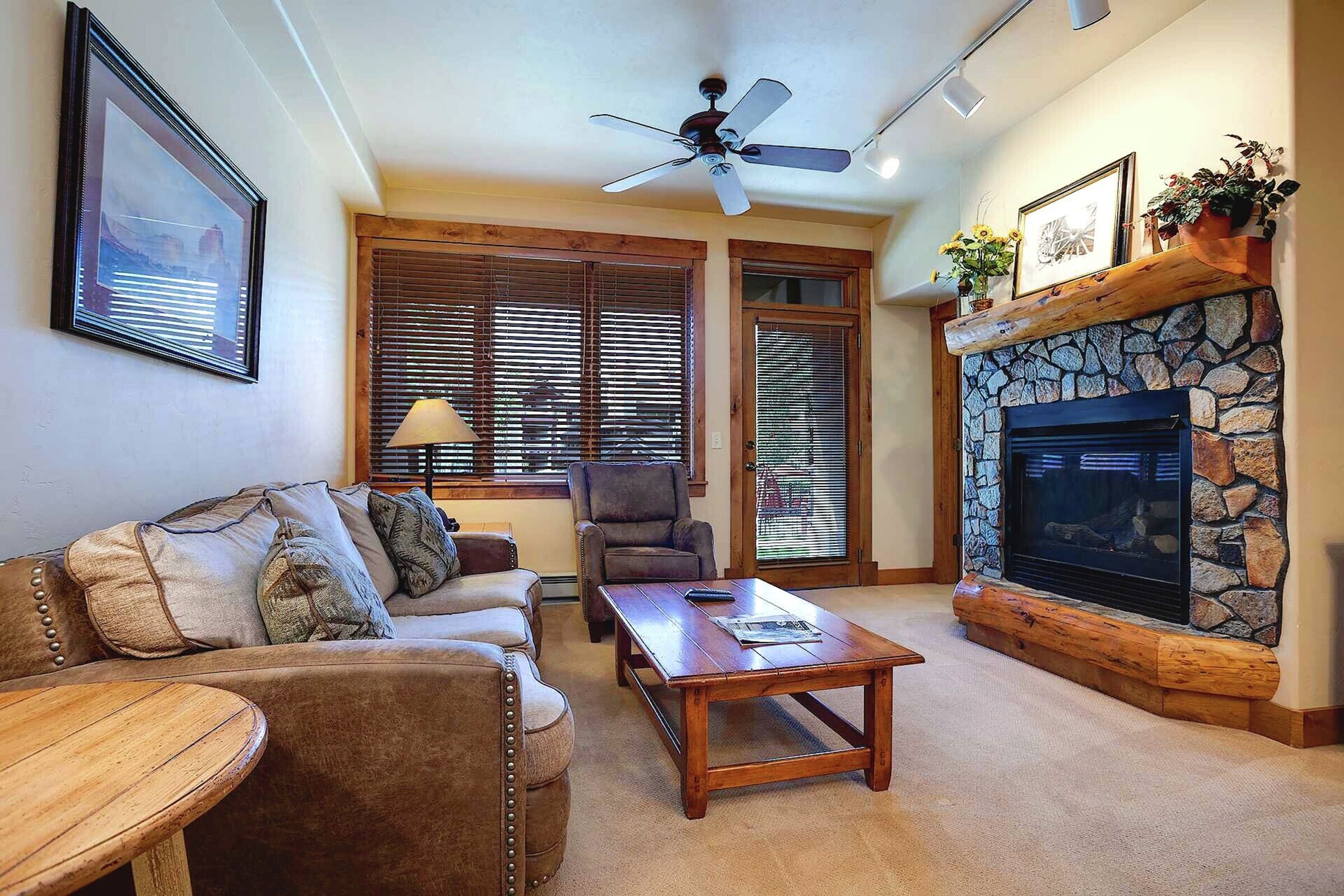 #2110 - Living Area