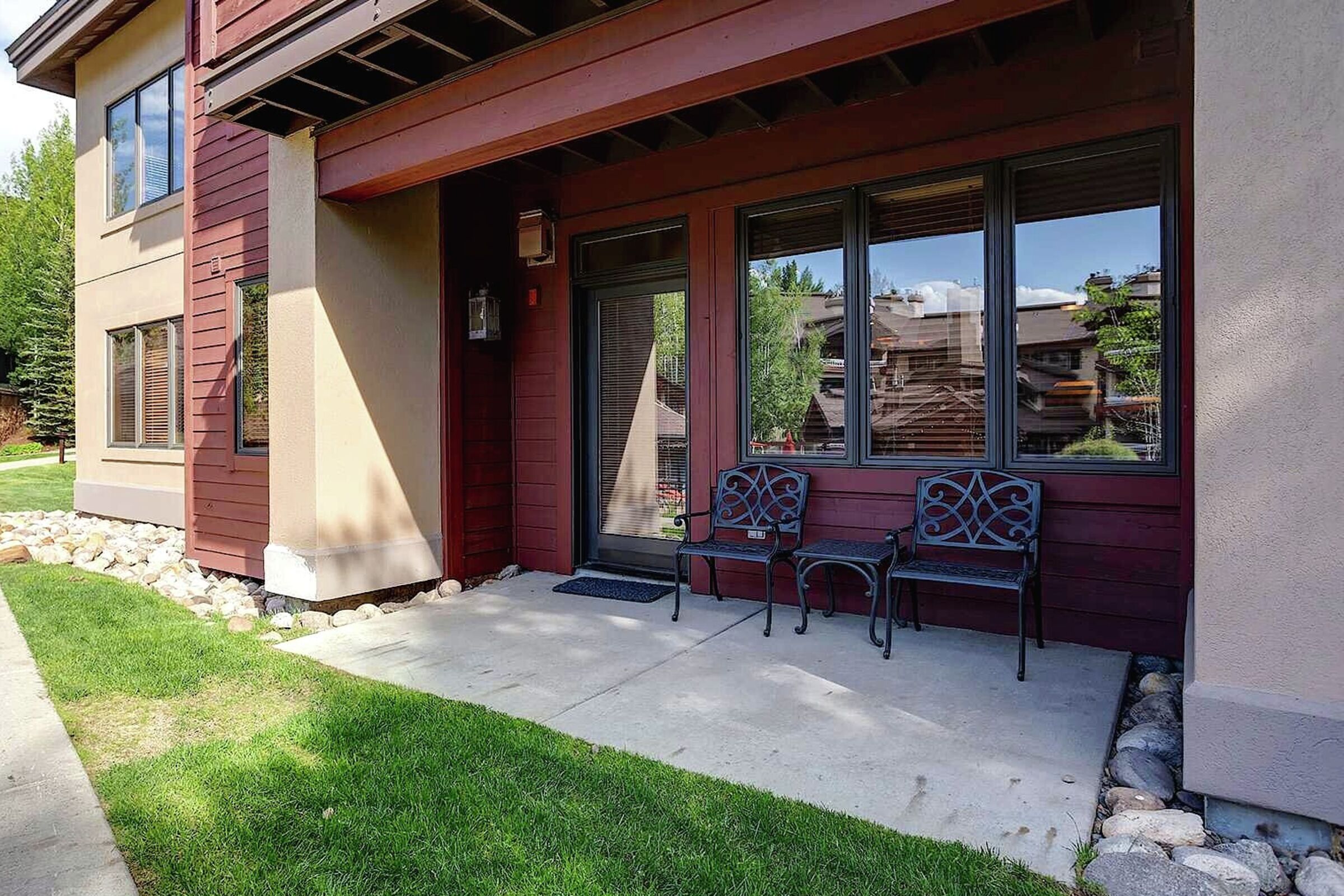 #2110 - Patio