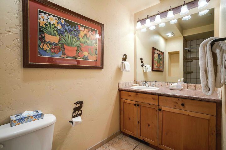 #2310 - Master Ensuite Bathroom